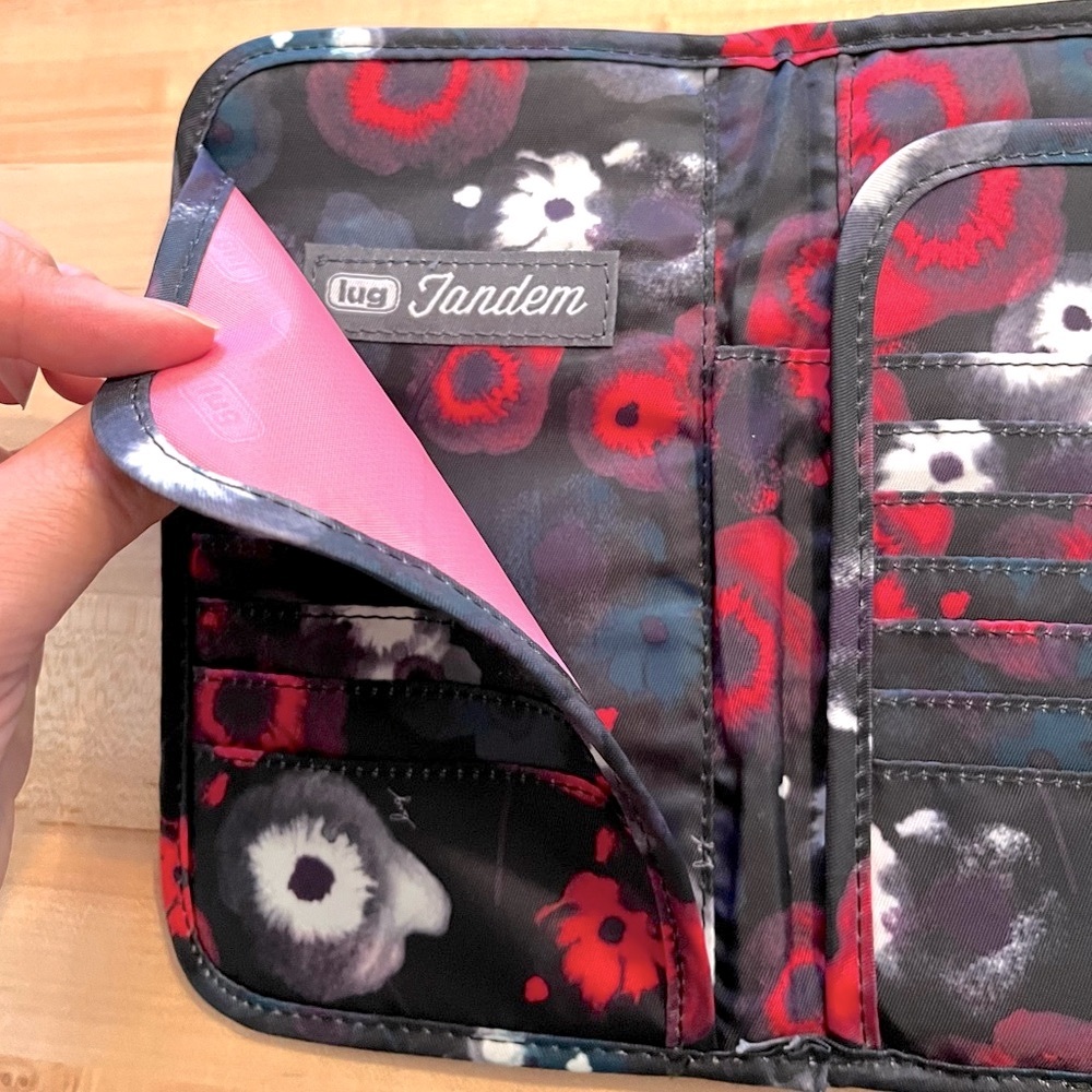 Lug Quilted Tandem Desert Flower Wallet/Pass Port Holder, RFID, NWOT - Picture 6 of 9